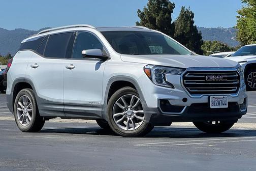 2022 GMC Terrain SLT