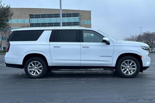 2022 Chevrolet Suburban Premier