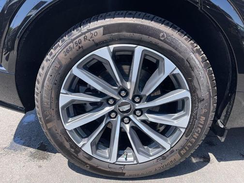 Stellar Black Metallic 2024 Cadillac LYRIQ Sport