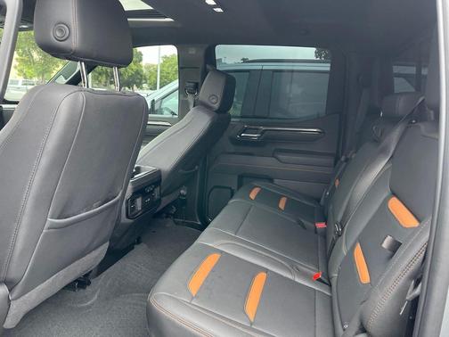 Sterling Metallic 2025 GMC Sierra 1500 AT4