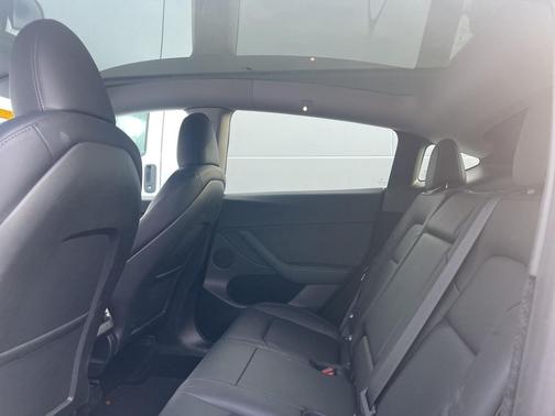 2025 Tesla Model Y Long Range Dual Motor All-Wheel Drive