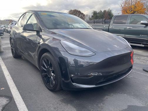 2025 Tesla Model Y Long Range Dual Motor All-Wheel Drive