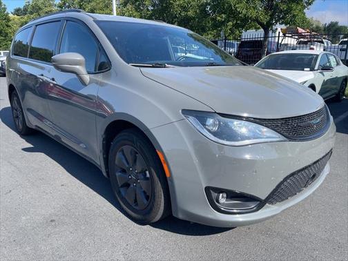 2020 Chrysler Pacifica Hybrid Limited
