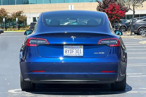 2021 Tesla Model 3 Long Range