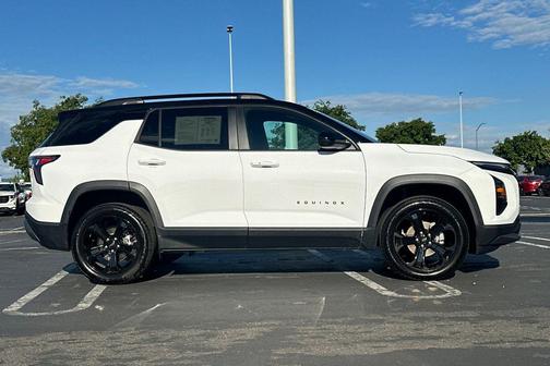 Summit White 2026 Chevrolet Equinox 1LT