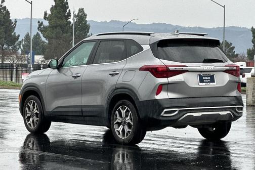2022 Kia Seltos EX