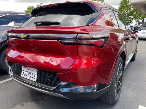 Radiant Red Tintcoat 2025 Chevrolet Equinox EV LT