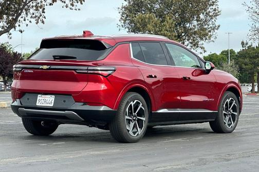 Radiant Red Tintcoat 2025 Chevrolet Equinox EV LT