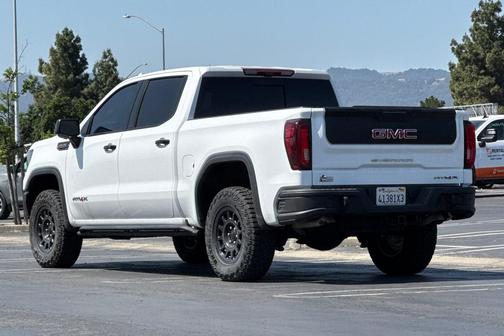 2024 GMC Sierra 1500 AT4X