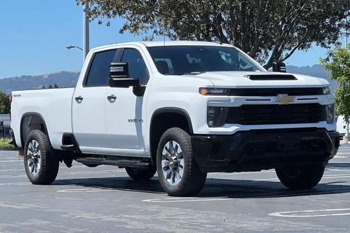 2024 Chevrolet Silverado 2500 Custom