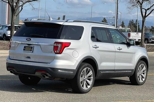 Photo 4 of 54 of 2019 Ford Explorer Limited