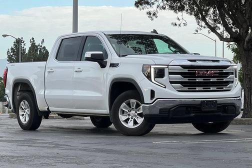 2024 GMC Sierra 1500 SLE