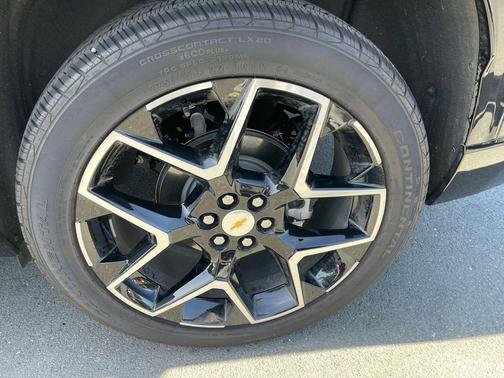 Mosaic Black Metallic 2025 Chevrolet Traverse High Country