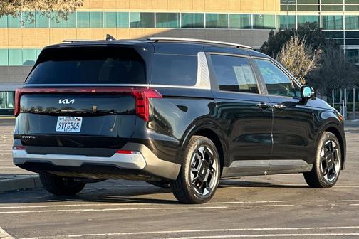 2026 Kia Carnival EX