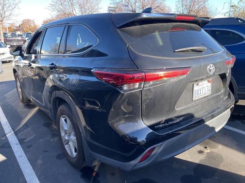 2021 Toyota Highlander LE