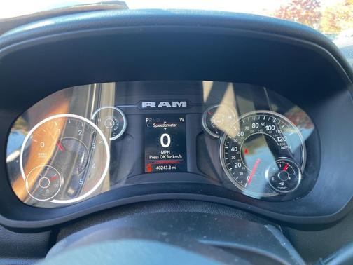 2023 RAM 3500 Big Horn Crew Cab 4x4 8' Box