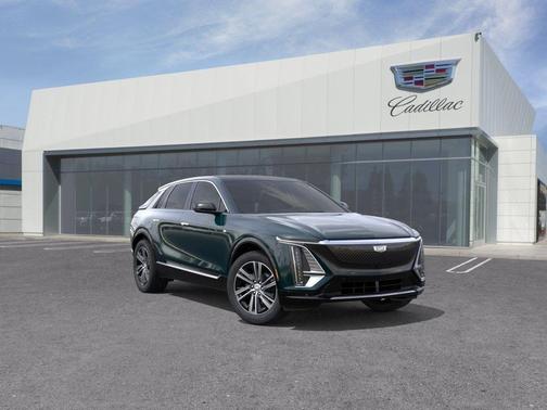 Emerald Lake Metallic 2026 Cadillac LYRIQ Luxury