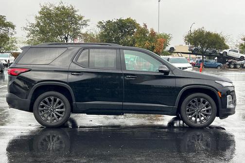 2022 Chevrolet Traverse RS