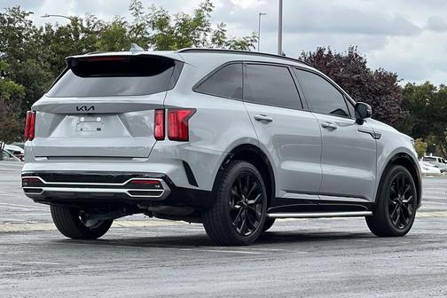 2022 Kia Sorento SX