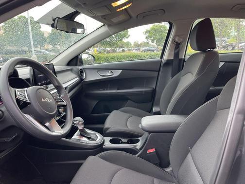 Gravity Gray 2024 Kia Forte LXS