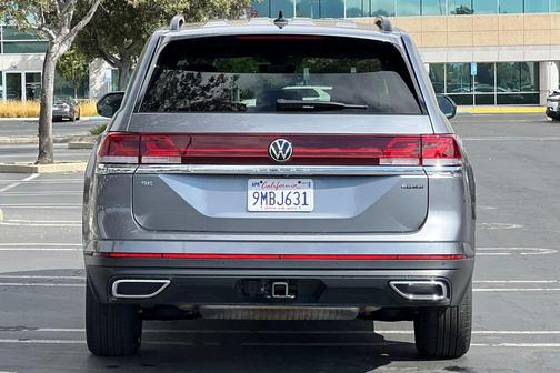 2024 Volkswagen Atlas 2.0T SE w/Technology 4MOTION