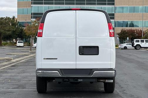 2025 Chevrolet Express 2500 RWD 2500 Regular Wheelbase WT