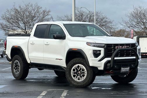 2023 GMC Canyon AT4X