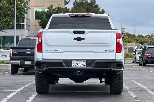 2025 Chevrolet Silverado 1500 ZR2