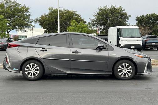 2020 Toyota Prius Prime XLE