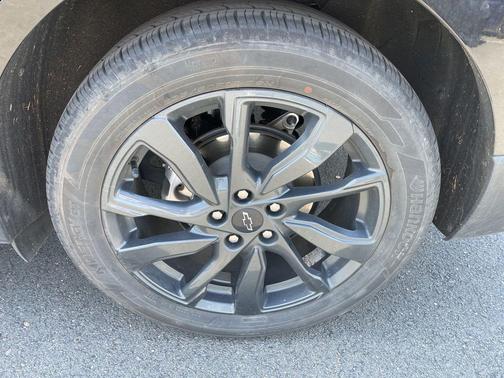 Mosaic Black Metallic 2023 Chevrolet Equinox FWD RS
