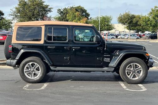 2022 Jeep Wrangler Unlimited Sahara