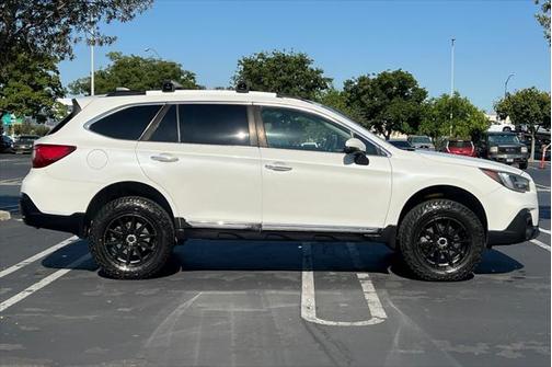 2018 Subaru Outback 3.6R Touring