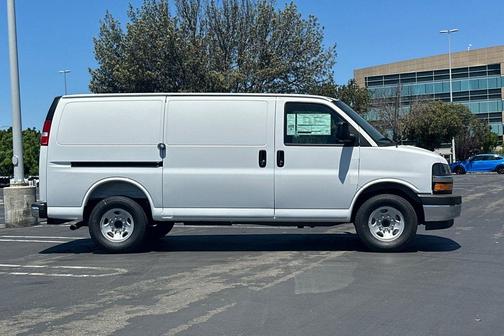 Summit White 2026 Chevrolet Express 2500 Work Van