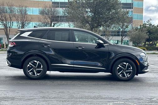 2025 Kia Sportage Hybrid LX