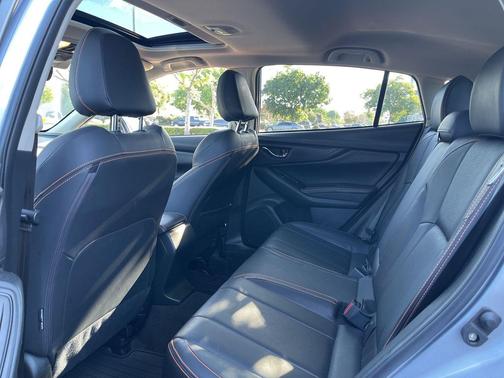 Ice Silver Metallic 2018 Subaru Crosstrek 2.0i Limited