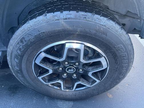 2023 Ford Bronco Outer Banks