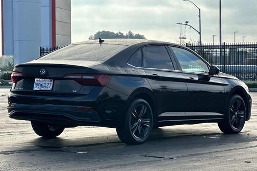 2022 Volkswagen Jetta 1.5T SE