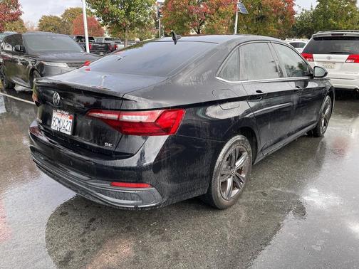 2022 Volkswagen Jetta 1.5T SE