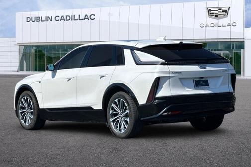 Crystal White Tricoat 2024 Cadillac LYRIQ Sport