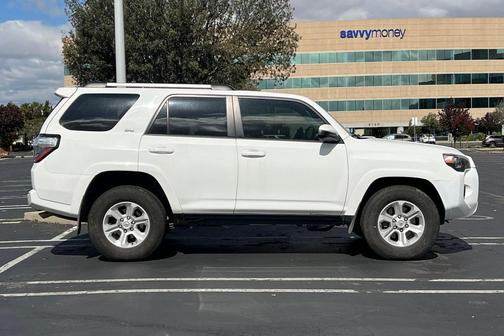 2023 Toyota 4Runner SR5