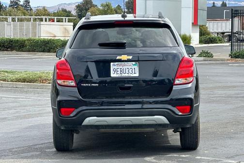 Midnight Blue Metallic 2022 Chevrolet Trax LT
