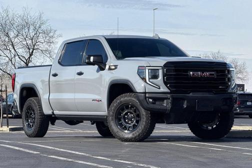 2024 GMC Sierra 1500 AT4X
