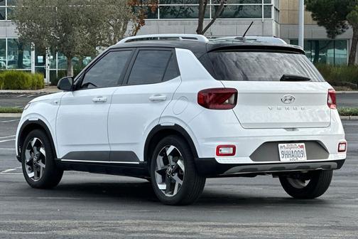 2023 Hyundai VENUE Limited