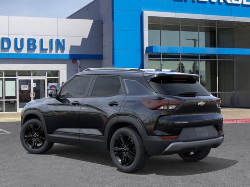 Mosaic Black Metallic 2026 Chevrolet Trailblazer LT
