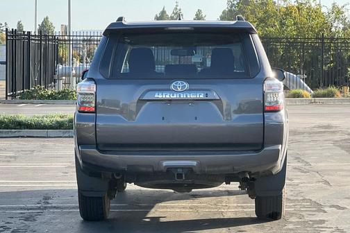 2023 Toyota 4Runner SR5