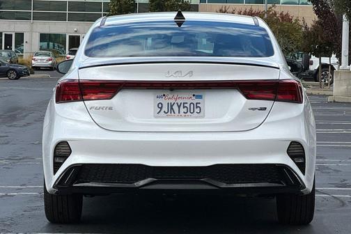 Snow White Pearl 2023 Kia Forte GT-Line