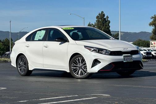 Snow White Pearl 2023 Kia Forte GT-Line