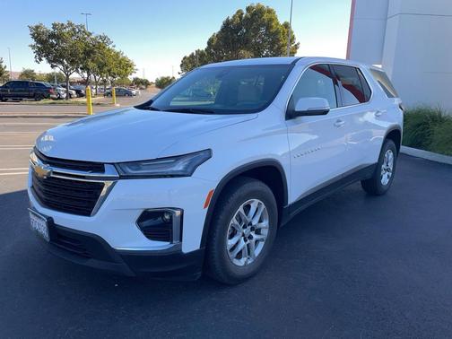 2023 Chevrolet Traverse LS