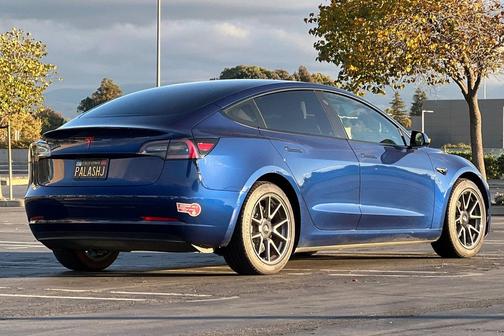 2022 Tesla Model 3 Standard Range