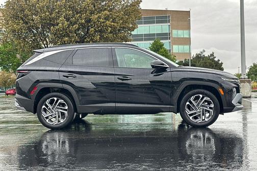 Ash Black 2025 Hyundai TUCSON Hybrid Limited